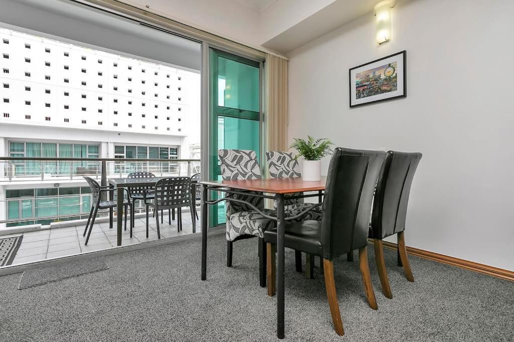 Spacious One Bedroom Apartment On Princes Wharf Auckland Exterior foto